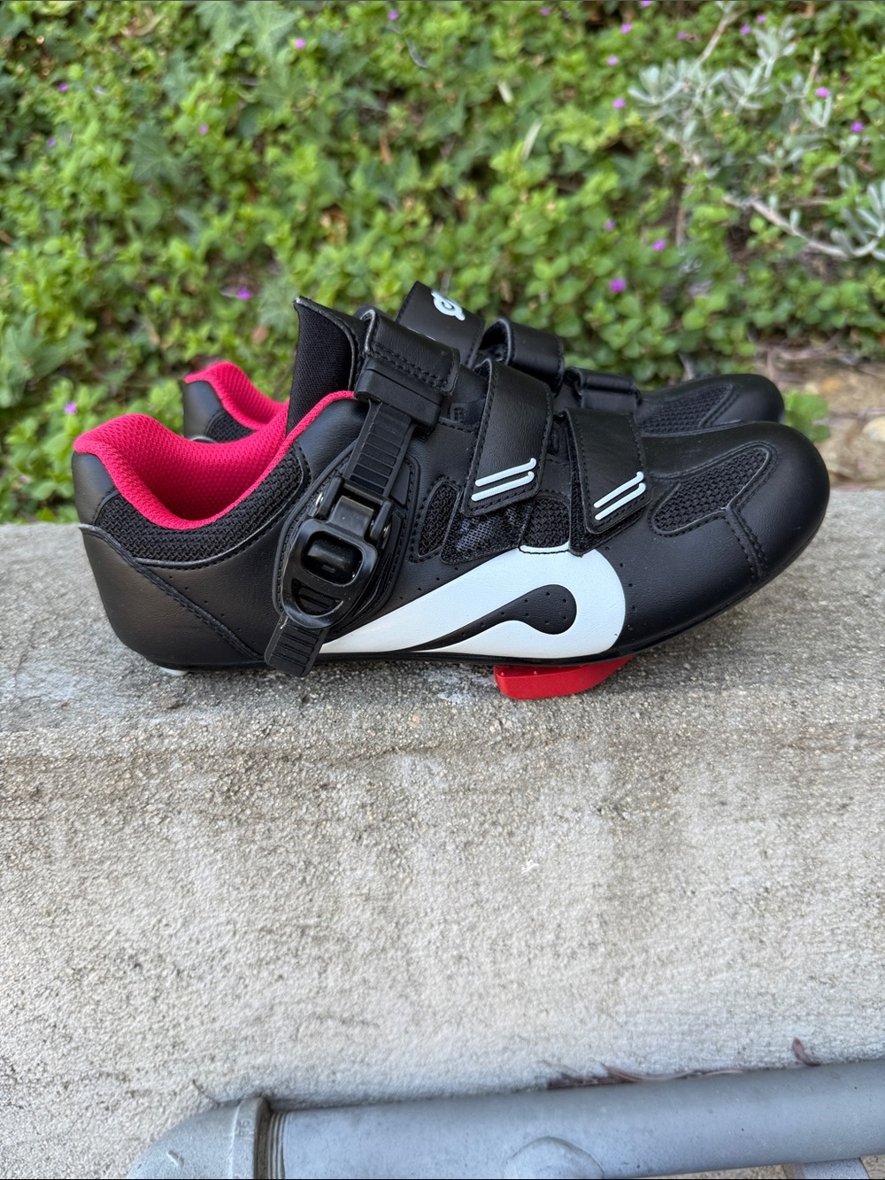 Peloton Riding Shoes - Picture 2 of 6